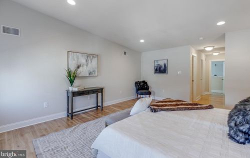 2308 Catharine St, Philadelphia PA 19143-1628 exterior