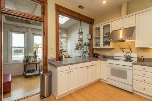 2014 Roscoe St, Chicago IL 60641-4015 exterior