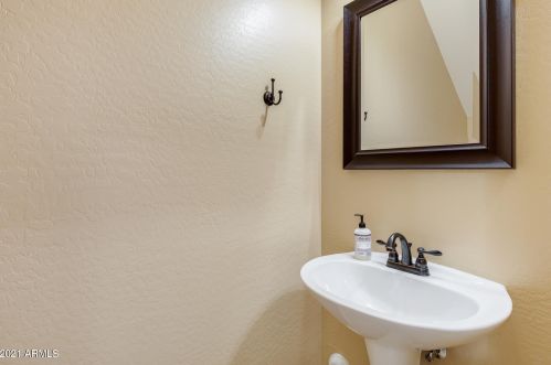 4831 4 Ave, Phoenix AZ 85041-5745 exterior