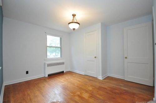 913 Plymouth St, Windsor CT 06095-3713 exterior