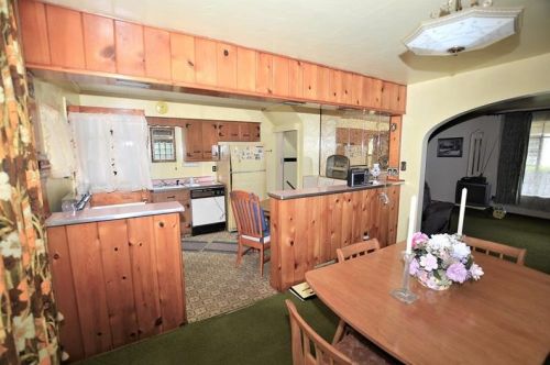 631 Mount Royal Blvd, Pittsburgh PA 15223-1053 exterior