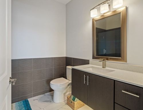 2 Cliveden St, Quincy MA  02169-5238 exterior