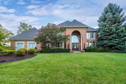 17705 Cranbrook Dr, Northville, MI 48168-4333