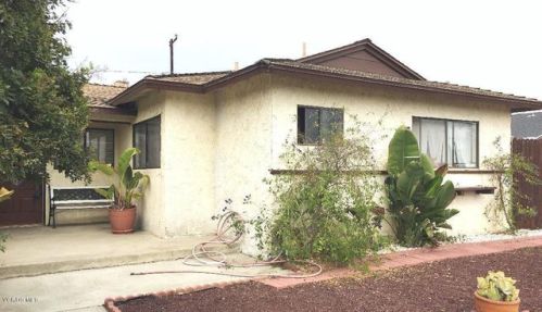 1031 Spruce St, Oxnard CA  93033-5002 exterior