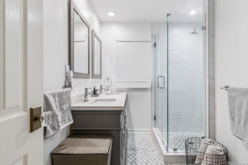 59 Arbor Ln, Huntington Station NY 11746-5129 exterior