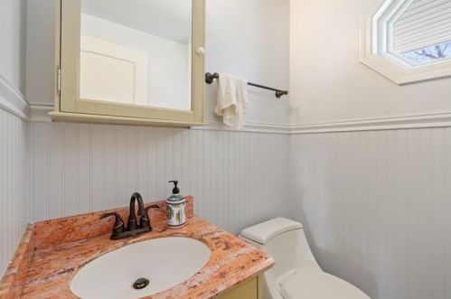 233 Anita Ave, Pittsburgh PA 15217-3120 exterior