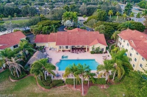 8224 Key Royal Cir, Naples FL 34119-6797 exterior