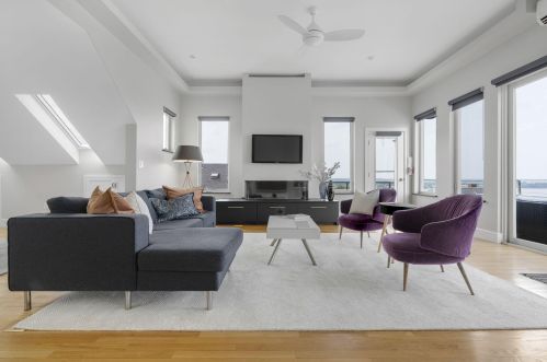 125 Morning St, Portland, ME 04101-3250