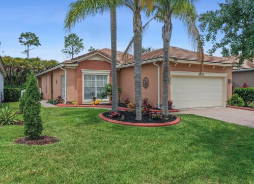 9979 Stonegate Dr, Fort Pierce FL 34987-2423 exterior