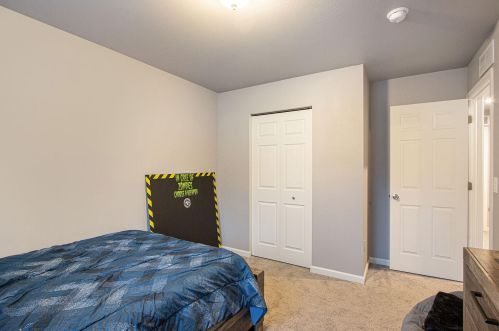 5677 Coddington Ln, Kalamazoo MI  49009-1788 exterior