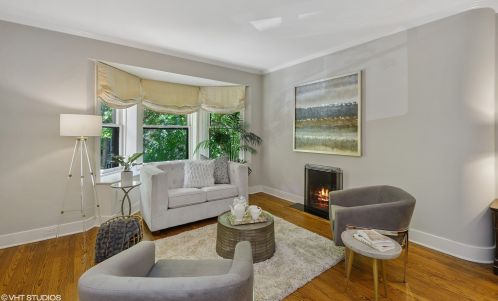 1442 Astor St, Chicago IL  60610-1615 exterior