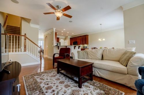 2067 Cobblestone Cir, Atlanta GA 30319-4911 exterior