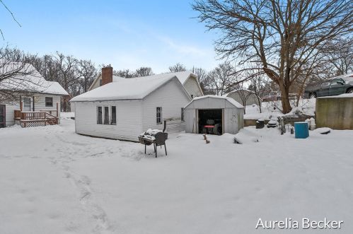 1711 Fulton St, Grand Rapids MI 49506-1814 exterior