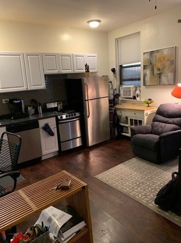 3345 Marshfield Ave, Chicago, IL 60657-2145