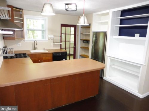 9717 Capitol View Ave, Silver Spring MD  20910-1028 exterior