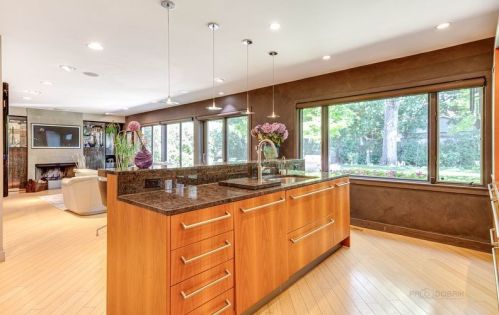 4848 Coyle Ave, Chicago IL 60645-3213 exterior