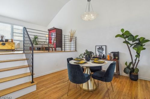 37 Conforti Ave, Town Center NJ  07052-2824 exterior