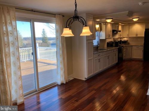 415 Bollinger Rd, Littlestown PA 17340-9121 exterior