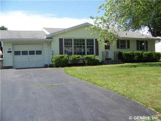 27 Mary Dr, Rochester NY  14617-4511 exterior