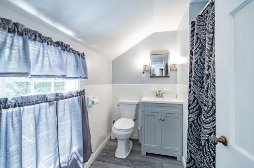 120 Patricia Cir, Springfield MA  01119-2227 exterior