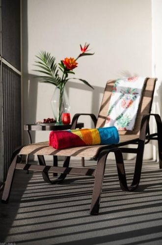 1977 Gulf Shore Blvd, Naples FL 34102-1600 exterior