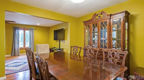 5 Boxwood Rd, Piscataway NJ 08854-5942 exterior