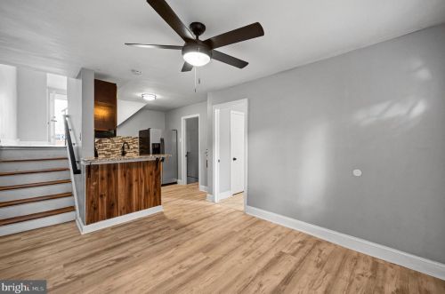 2416 Wainwright St, Camden NJ 08104-2650 exterior