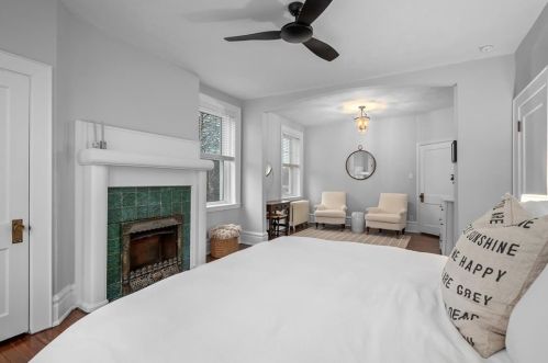 261 Magnolia Pl, Pittsburgh PA  15228-1344 exterior