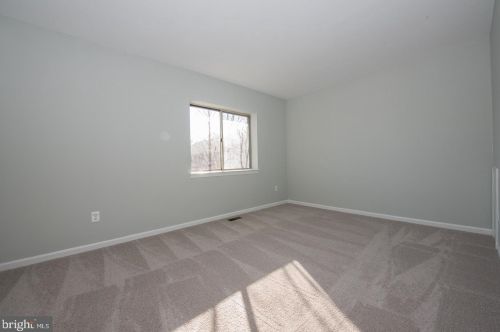 50 Woodside Rd, Ardmore PA 19003-1437 exterior