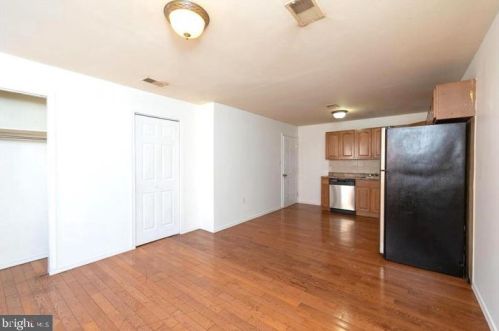 1517 6th St, Philadelphia PA  19147-6537 exterior