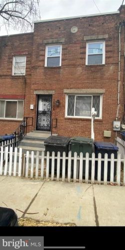 1306 Dexter Ter, Washington, DC 20020-5204