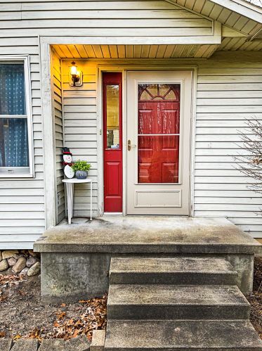 11384 Hydeaway Ct, Middlevle MI 49333-8252 exterior