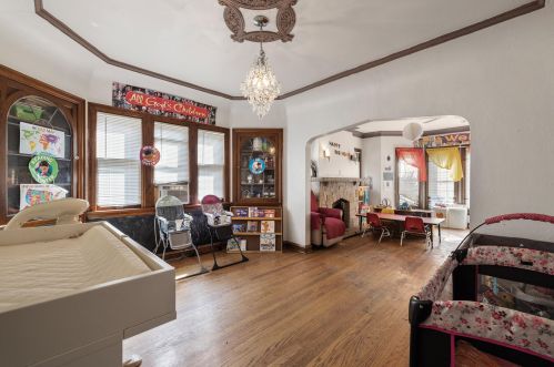 5518 Auer Ave, Milwaukee WI 53212-2107 exterior