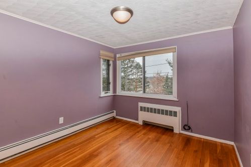 230 Austin St, Newton MA 02465-2501 exterior