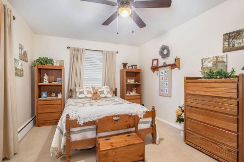 6734 Oakland Dr, Kalamazoo MI 49024-3343 exterior