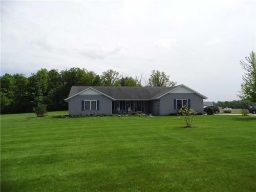 13900 Southland Rd, Botkins, OH 45306-9764