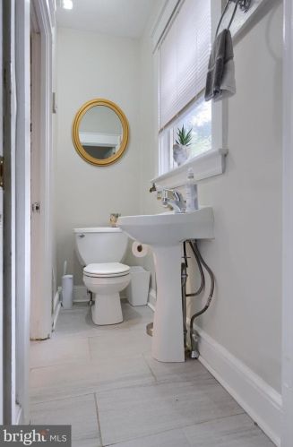 1026 Clay St, Lancaster PA 17602-2016 exterior