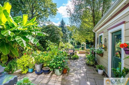 419 Middlesex Ave, Metuchen NJ 08840-1419 exterior