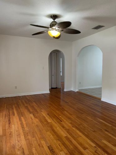 1914 Aileen St, Tampa FL  33607-2022 exterior