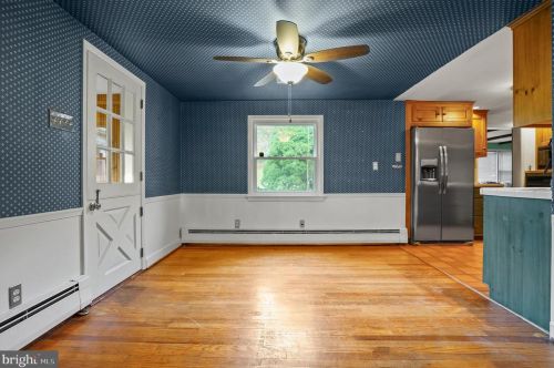 2071 Sunnyside Ave, Pottstown PA 19464-3026 exterior