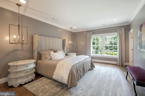 11720 Centurion Way, Rockville MD 20854-6420 exterior