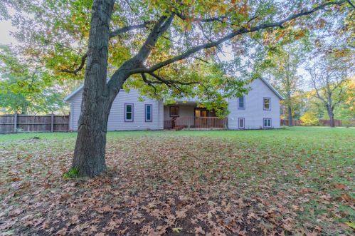 3470 Polonaise Dr, Meskegon MI 49442-1775 exterior