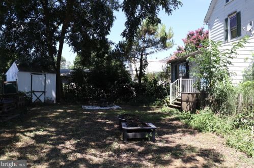 359 Mcclellan Ave, Trenton NJ 08610-6047 exterior