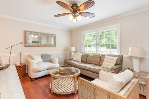 1998 Commodore Ln, Atlanta GA  30341-1558 exterior