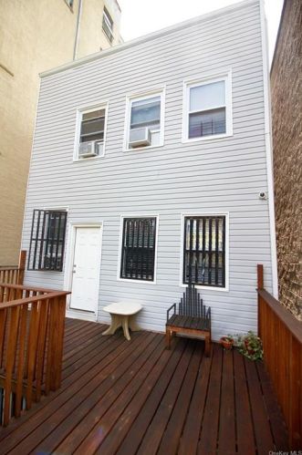 2029 Daly Ave, Bronx NY 10460-2834 exterior