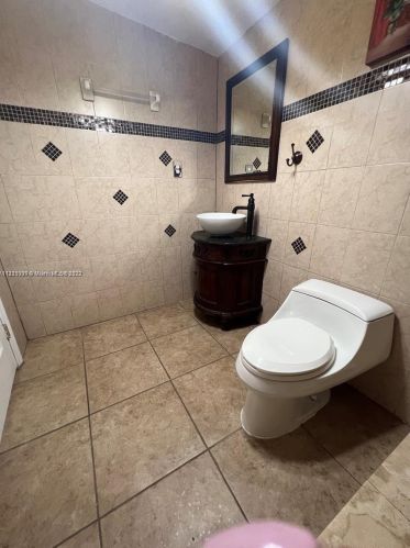 6022 Larmon St, Tampa FL 33634-5198 exterior