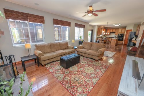 906 Plaintain Dr, Joliet IL 60431-7871 exterior