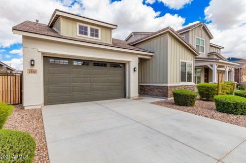 2082 Lantana Dr, Chandler AZ  85286-2170 exterior