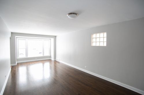 8015 Artesian Ave, Chicago IL  60652-2819 exterior