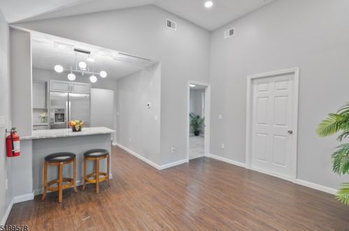 58 Tufts Trl, Hopatcong NJ  07843-1131 exterior